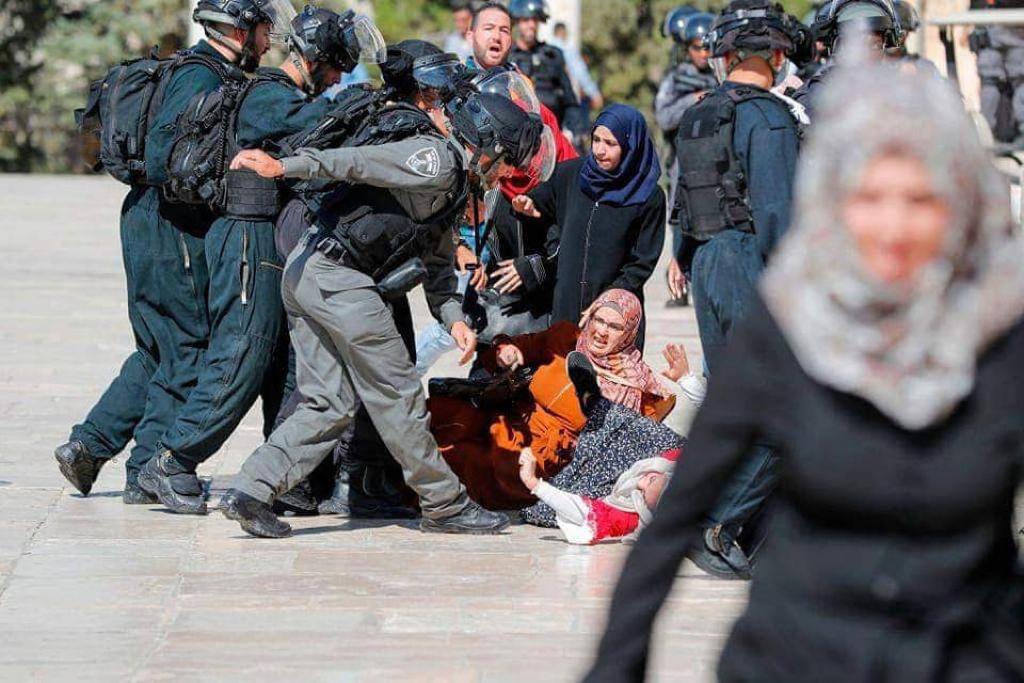 Jerusalem today: Palestinians resist the assault on al Aqsa